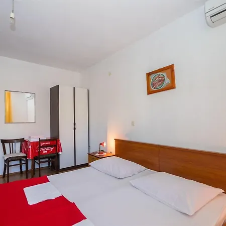 Ante Tonci Apartment Makarska